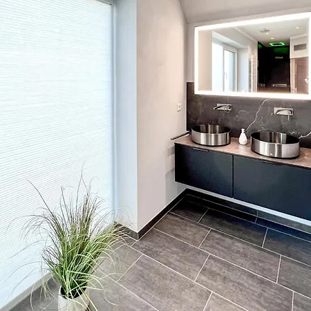 Stunning In With Kitchen * Busum
